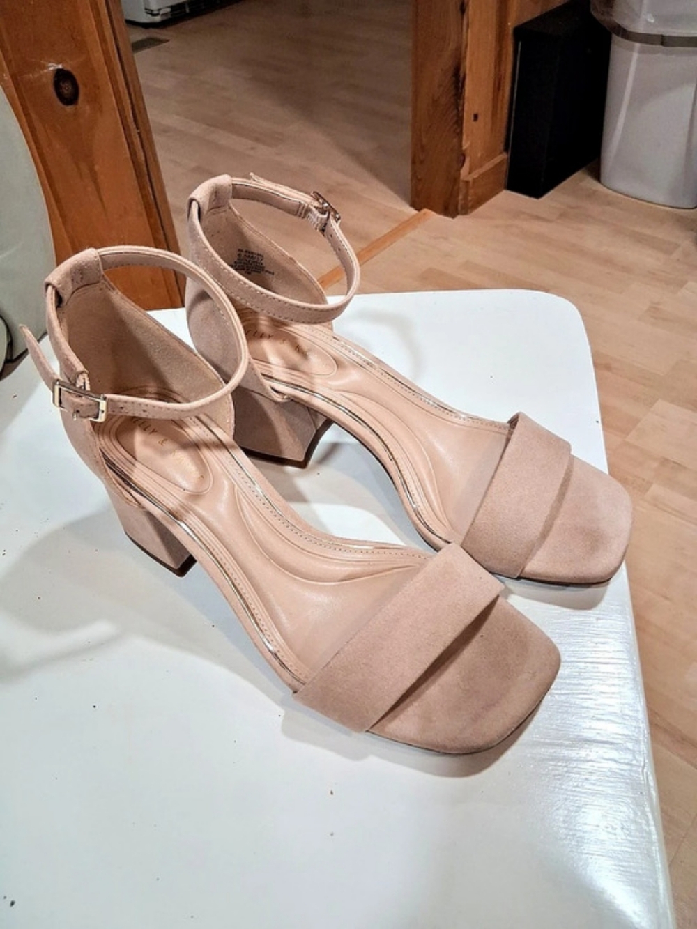 Kelly & Katie Marybell Block Heel Sandal